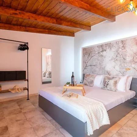 Villa Clicksardegna Luxury Elike With Private Pool With Patio And Barbecue Area