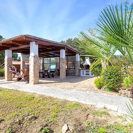 Clicksardegna Luxury Elike With Private Pool With Patio And Barbecue Area 别墅